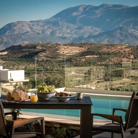 Luxury Residences Villa *