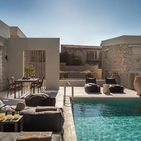 Luxury Residences Kamilari